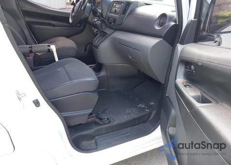 2015 Nissan Nv200 Sv из США, поврежденный, VIN 3N6CM0KN4FK733337